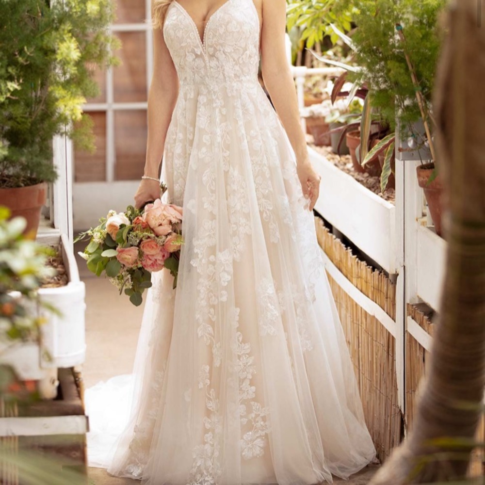 Stella York 7065 Wedding Dress - Ivory